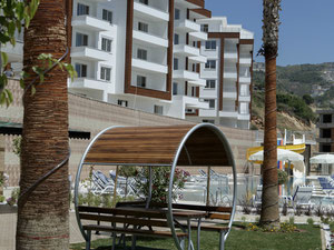 Real estate in GRANADA RESIDENCE — look at the real estate search engine GEOLN.COM. Photo 2