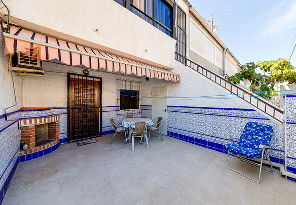 Bungalow 2 bedrooms 80 m² in Torrevieja, Spain