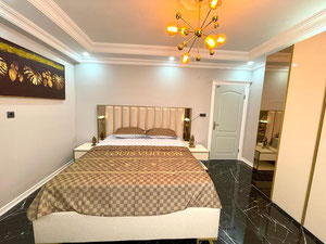 在阿拉尼亚市中心出售漂亮的三居室公寓 — 来自开发商和业主的房地产搜索引擎 GEOLN.COM. 照片 2