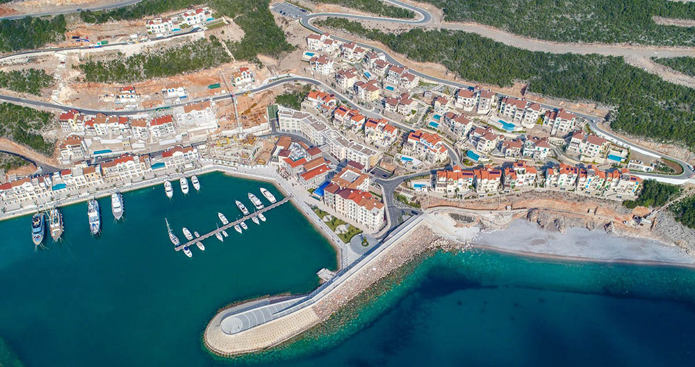 Propiedad en venta en Lustica Bay — mira el buscador inmobiliario GEOLN.COM. Foto 1