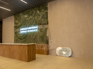 阳光明媚的一室公寓位于一栋带暖气和游泳池的大楼内 — 来自开发商和业主的房地产搜索引擎 GEOLN.COM. 照片 8