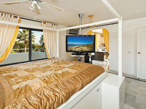 Villa 5 bedrooms 466 m² in Nueva Andalucia, Spain — Find off-plan property or real estate resale directly from developers and owners GEOLN.COM. Photo 9