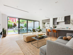 içindeki mülkiyet 108 India Street — emlak arama motoru GEOLN.COM'a bakın. Fotoğraf 5