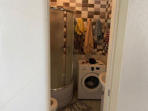 იყიდება 2 ოთახიანი ბინა — უძრავი ქონების ყიდვა და მფლო ბელებისგან GEOLN.COM. ფოტო 8