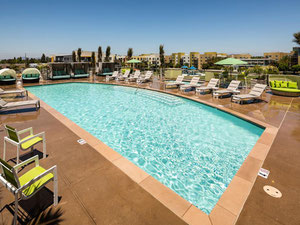 Real estate in Vive on The Park — look at the real estate search engine GEOLN.COM. Photo 2