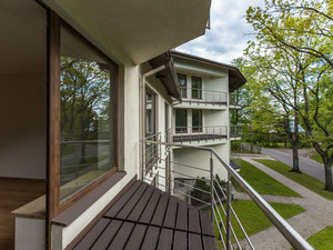 ბინები დიდ ქალაქში, ტბასთან ახლოს ლატვიაში, რიგა, ბალოზი — უძრავი ქონების ყიდვა და მფლო ბელებისგან GEOLN.COM. ფოტო 9