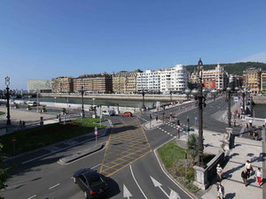 公寓在西班牙, 巴斯克地区, 圣塞巴斯蒂安 — 来自开发商和业主的房地产搜索引擎 GEOLN.COM. 照片 2