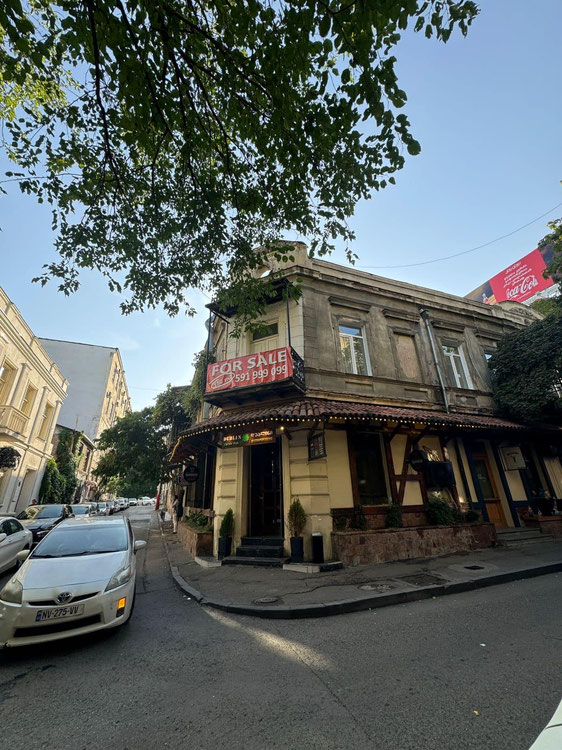 Квартира на продаж у Тбілісі — Пошуковик нерухомості від забудовників і власників GEOLN.COM. Фото 1