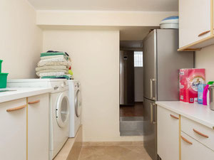 Villa 5 bedrooms 430 m² in Elviria, Spain — Find off-plan property or real estate resale directly from developers and owners GEOLN.COM. Photo 31