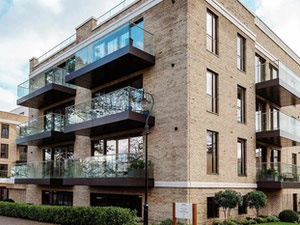 Real estate in Trent Park — look at the real estate search engine GEOLN.COM. Photo 3