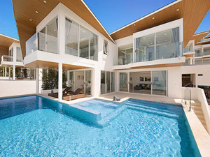 宽敞的4卧室泳池别墅，俯瞰山脉和大海 — 来自开发商和业主的房地产搜索引擎 GEOLN.COM. 照片 40