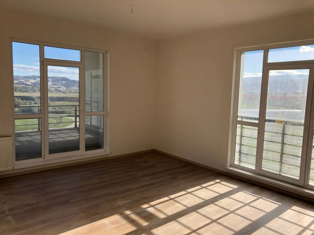 4房公寓出售 — 来自开发商和业主的房地产搜索引擎 GEOLN.COM. 照片 1