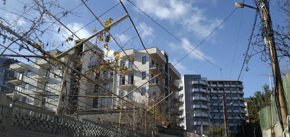 Vake的4间房间的公寓。第比利斯无中介公寓 — 来自开发商和业主的房地产搜索引擎 GEOLN.COM. 照片 1