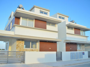 Real estate in Irini Gardens — look at the real estate search engine GEOLN.COM. Photo 3