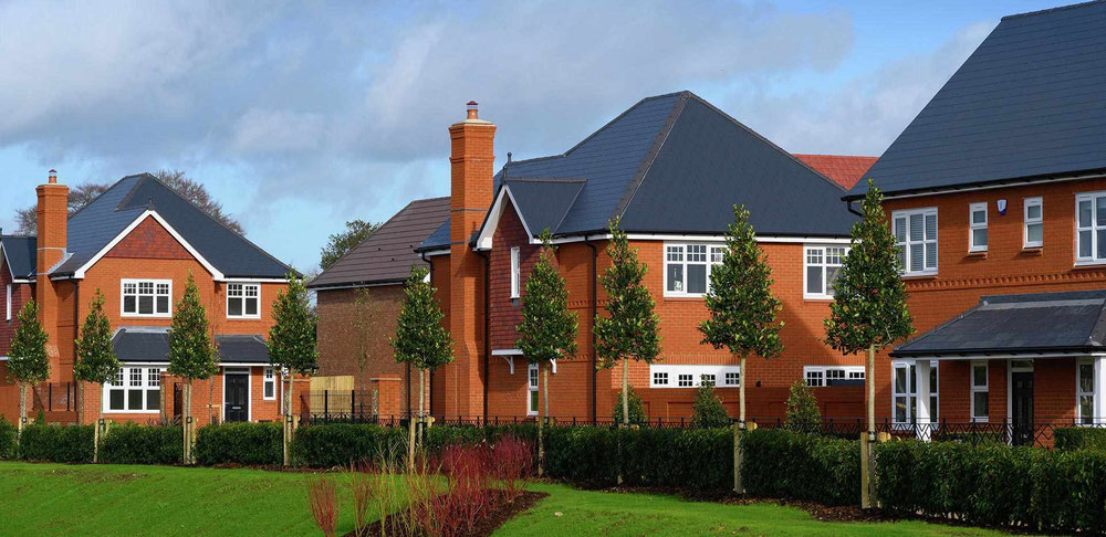 Immobilien in Highcroft — Schauen Sie sich die Immobiliensuchmaschine GEOLN.COM an. Foto 1