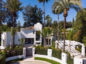 别墅 5 间卧室 495 平方米在新安达卢西亚 —西班牙拉斯布里萨斯 — 来自开发商和业主的房地产搜索引擎 GEOLN.COM. 照片 7