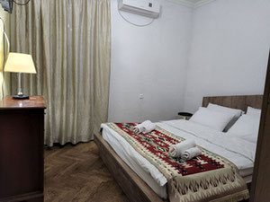 Negocio activo en el corazón de Tbilisi: casa de huéspedes y restaurante — Encuentre propiedades fuera del plan o reventa de bienes inmuebles directamente de desarrolladores y propietarios GEOLN.COM. Foto 9