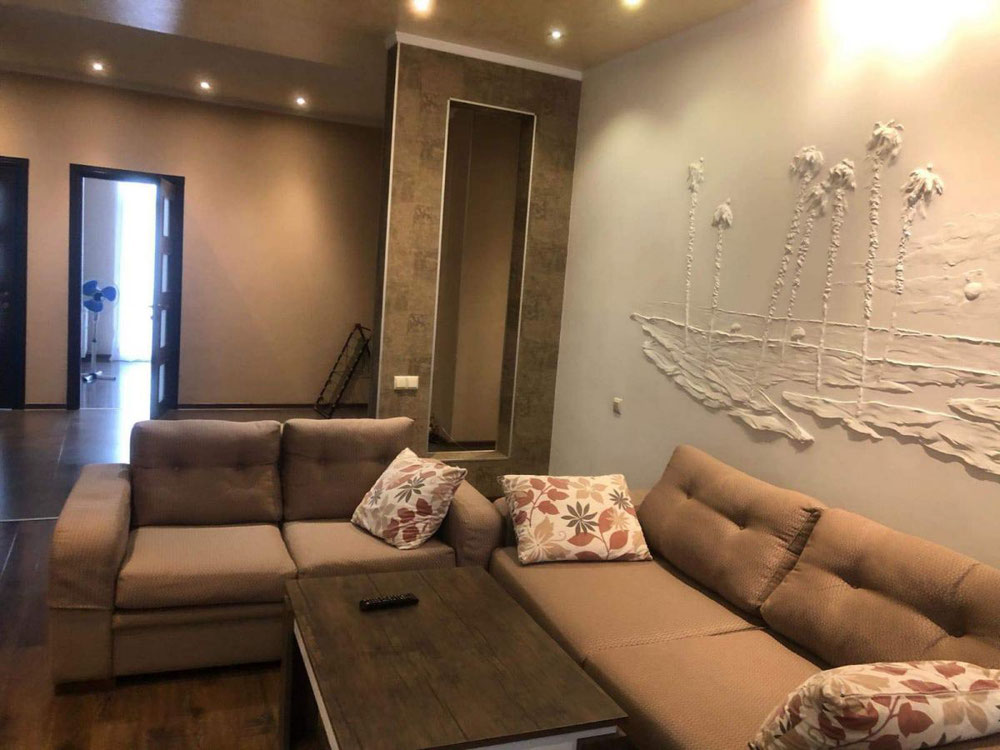 四房公寓出售 — 来自开发商和业主的房地产搜索引擎 GEOLN.COM. 照片 1