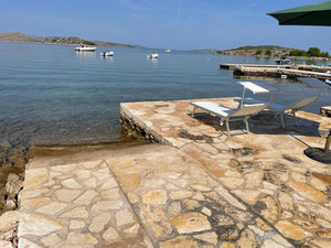 შესანიშნავი სახლი ზღვის პირველ ხაზში — უძრავი ქონების ყიდვა და მფლო ბელებისგან GEOLN.COM. ფოტო 31