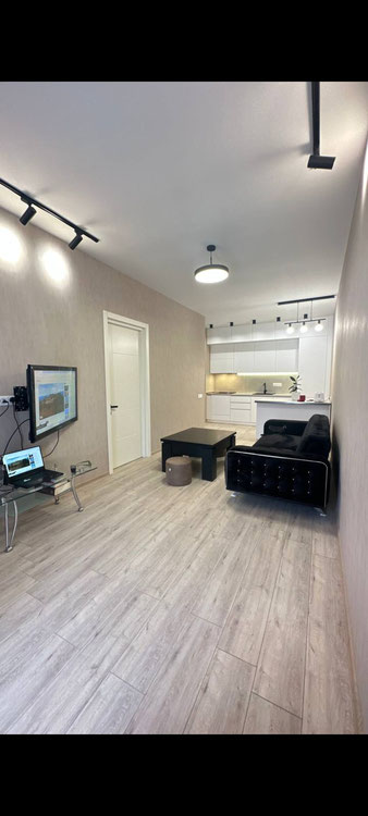 נמכרת דירה בטביליסי — חיפוש נדל"ן מפרטי ומקבלן GEOLN.COM. תמונה 1