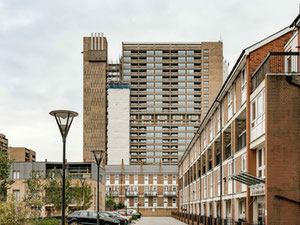Real estate in Balfron Tower — look at the real estate search engine GEOLN.COM. Photo 2