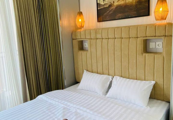 Сучасна вілла з басейном