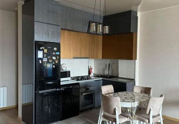 Срочно !!! Продается 3-комнатная квартира с новым ремонтом