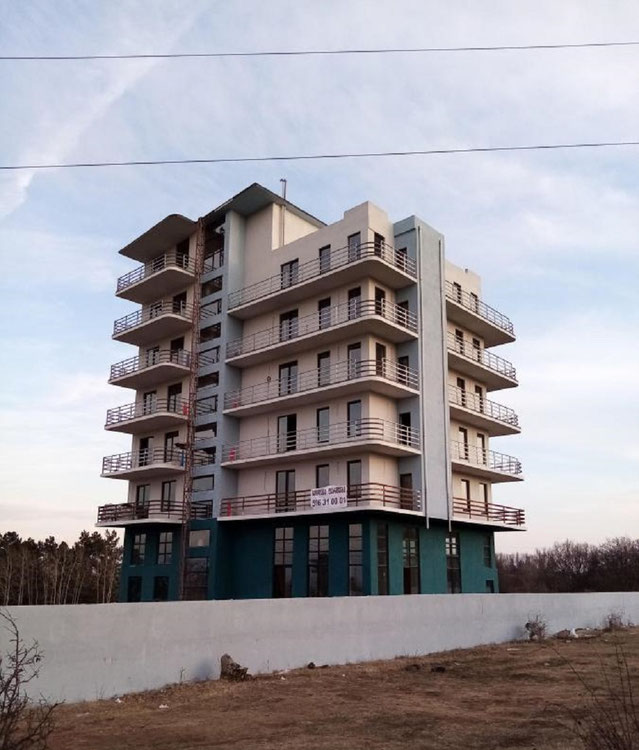 3 кімнатна квартира на Мтацминда. Квартира без посередника в Тбілісі — Пошуковик нерухомості від забудовників і власників GEOLN.COM. Фото 1