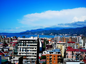 公寓位于巴统市中心，享有大海和山脉全景 — 来自开发商和业主的房地产搜索引擎 GEOLN.COM. 照片 12