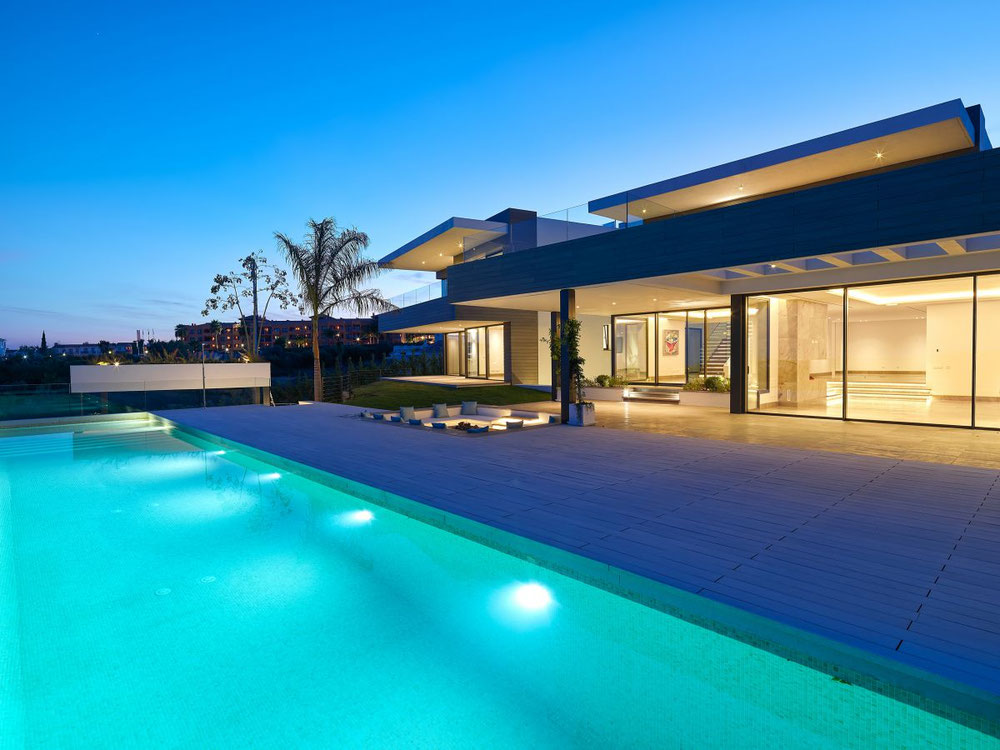 Villa 5 bedrooms 1340 m² in Flamingo, Spain — Find off-plan property or real estate resale directly from developers and owners GEOLN.COM. Photo 1