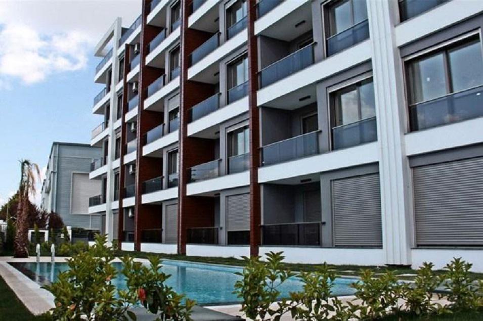 Real estate in Kocsa Residence — look at the real estate search engine GEOLN.COM. Photo 1