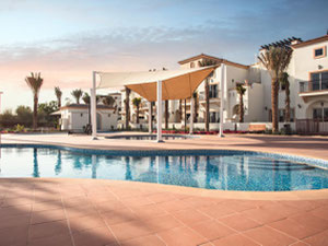 Real estate in Redwood Park Townhouses — look at the real estate search engine GEOLN.COM. Photo 4