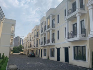 巴统联排别墅 — 来自开发商和业主的房地产搜索引擎 GEOLN.COM. 照片 3