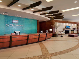 Real estate in LA QUINTA BY WYNDHAM — look at the real estate search engine GEOLN.COM. Photo 11