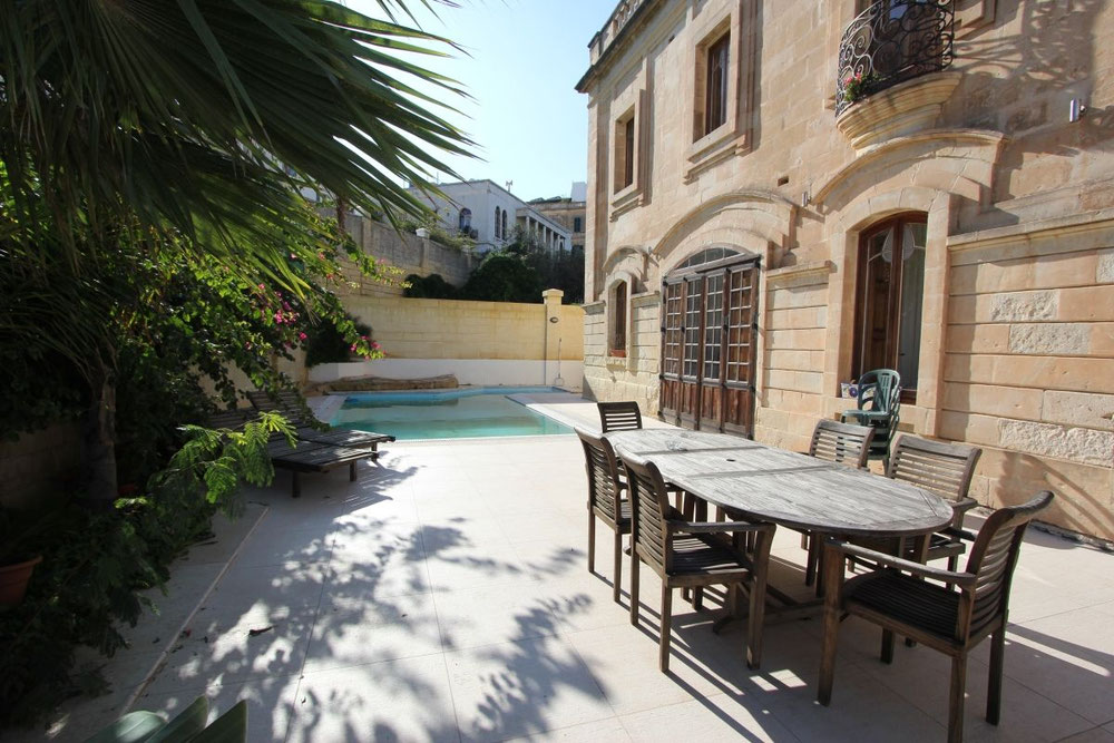 Villa in a big city, by the sea in Malta, Valletta — Find off-plan property or real estate resale directly from developers and owners GEOLN.COM. Photo 1