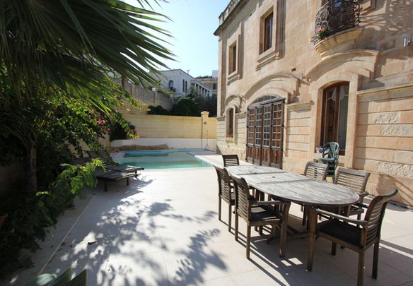 Willa w dużym mieście nad morzem na Malcie, Valletta