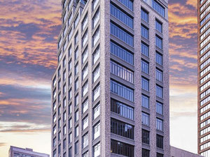 房地产在 40 East End Avenue — look at the real estate search engine GEOLN.COM. 照片 2