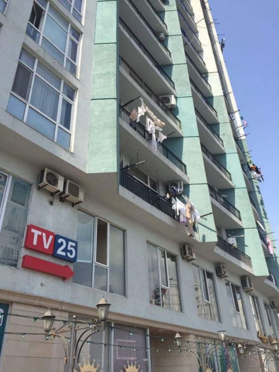 三房公寓出售 — 来自开发商和业主的房地产搜索引擎 GEOLN.COM. 照片 1