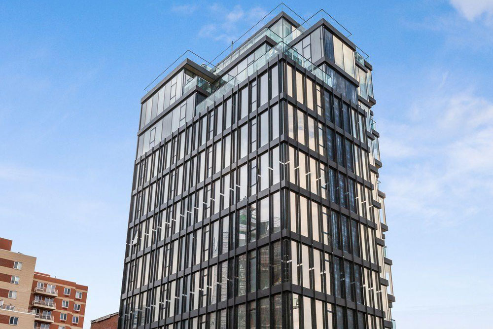 房地产在 554 Fourth Avenue — look at the real estate search engine GEOLN.COM. 照片 1