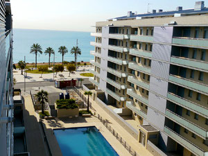 房地产在 Residencial Port Badalona — look at the real estate search engine GEOLN.COM. 照片 5