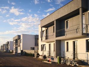 Real estate in Complex Florilor Villa — look at the real estate search engine GEOLN.COM. Photo 5