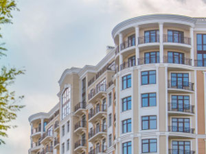 房地产在 House on the French Boulevard — look at the real estate search engine GEOLN.COM. 照片 3