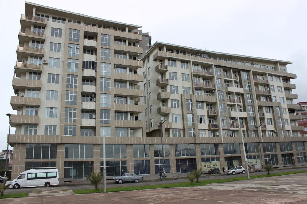 三房公寓出售 — 来自开发商和业主的房地产搜索引擎 GEOLN.COM. 照片 1