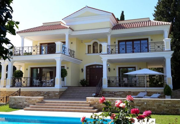 Villa 5 bedrooms 565 m² in Hacienda las Chapas, Spain