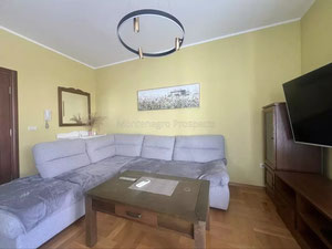 Montenegro. Muy espacioso apartamento de 98m2 con garaje en Bečići — Encuentre propiedades fuera del plan o reventa de bienes inmuebles directamente de desarrolladores y propietarios GEOLN.COM. Foto 3