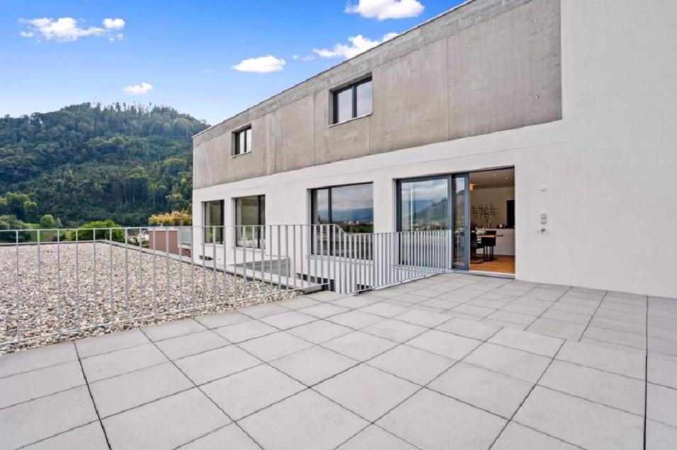 Real estate in Unterer Hohenrain — look at the real estate search engine GEOLN.COM. Photo 1