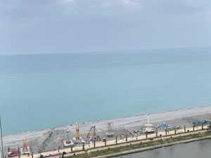 出售巴图米的公寓 — 来自开发商和业主的房地产搜索引擎 GEOLN.COM. 照片 3