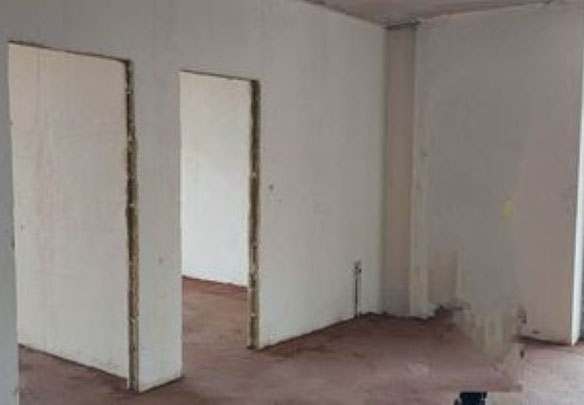 Mieszkanie w Batumi Biała rama