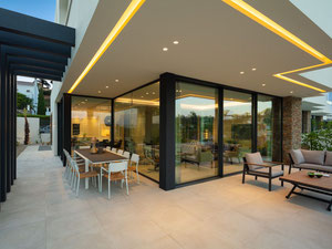 别墅 4 间卧室 389 平方米，位于西班牙新黄金地带 — 来自开发商和业主的房地产搜索引擎 GEOLN.COM. 照片 9