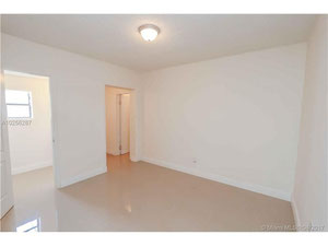 美国房子，佛罗里达州，海厄利亚 — 来自开发商和业主的房地产搜索引擎 GEOLN.COM. 照片 13